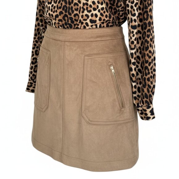 LOFT Camel Faux Suede Mini Skirt Gold Zipper Work Preppy Size 0 - Picture 1 of 6